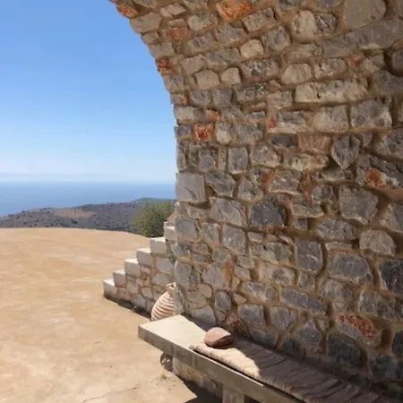 Lagia Zen Residence In Mani Exterior photo